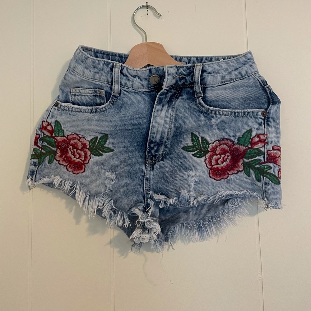 Brand: Cracpot Jeans; Color: Jeans; Size: 25